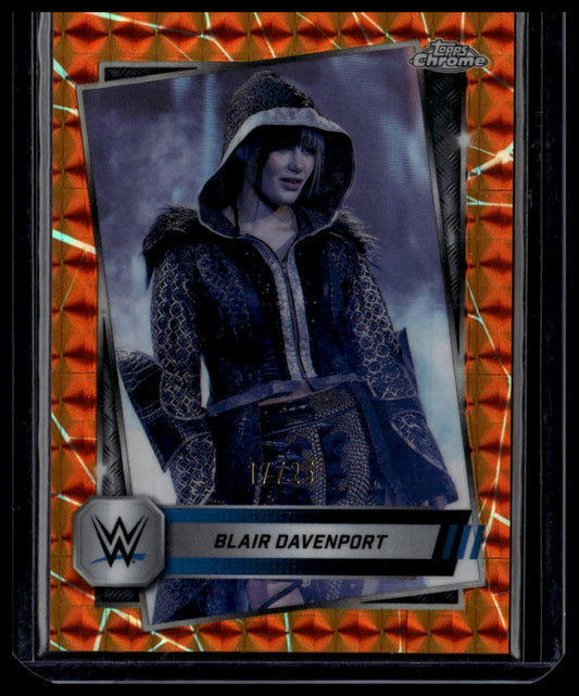 2025 Topps Chrome WWE #189 Blair Davenport Orange Geometric Refractor #/25