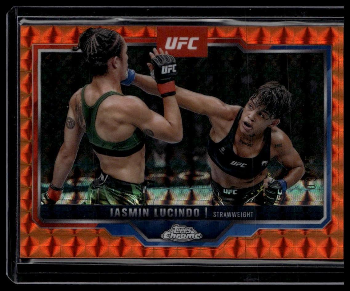 2025 Topps Chrome UFC #130 Iasmin Lucindo Orange Geometric #/25