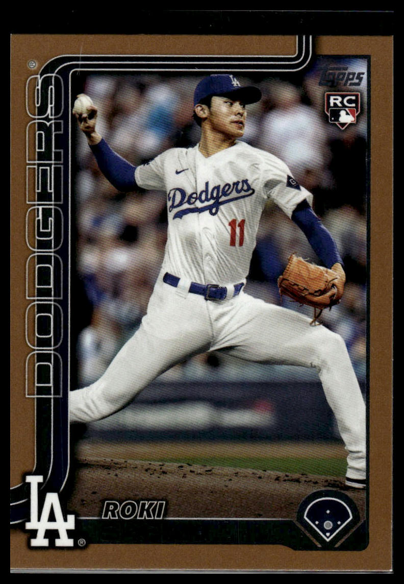 2025 Topps #558 Roki Sasaki Gold #/2025